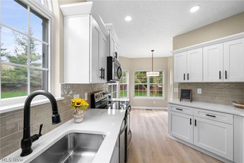 116 Vista Court North Olmsted OH 44070