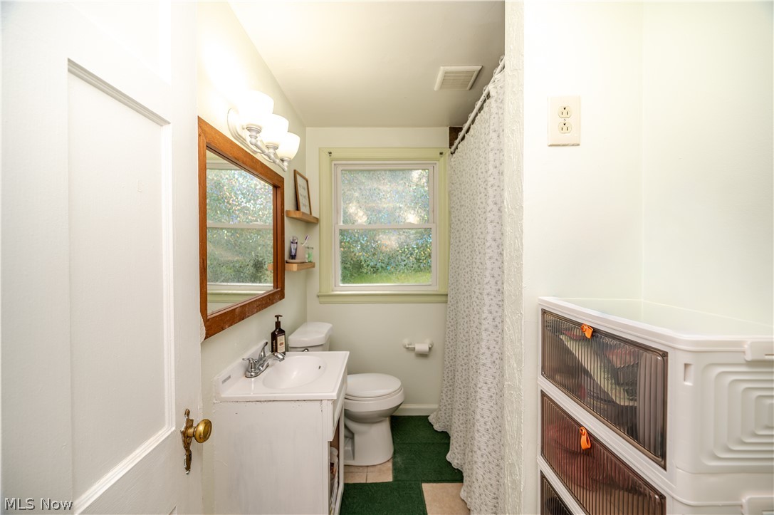 727 Meadowbrook Avenue SE Warren OH 44484