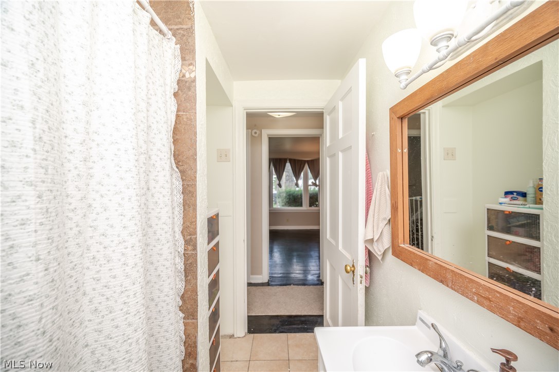 727 Meadowbrook Avenue SE Warren OH 44484