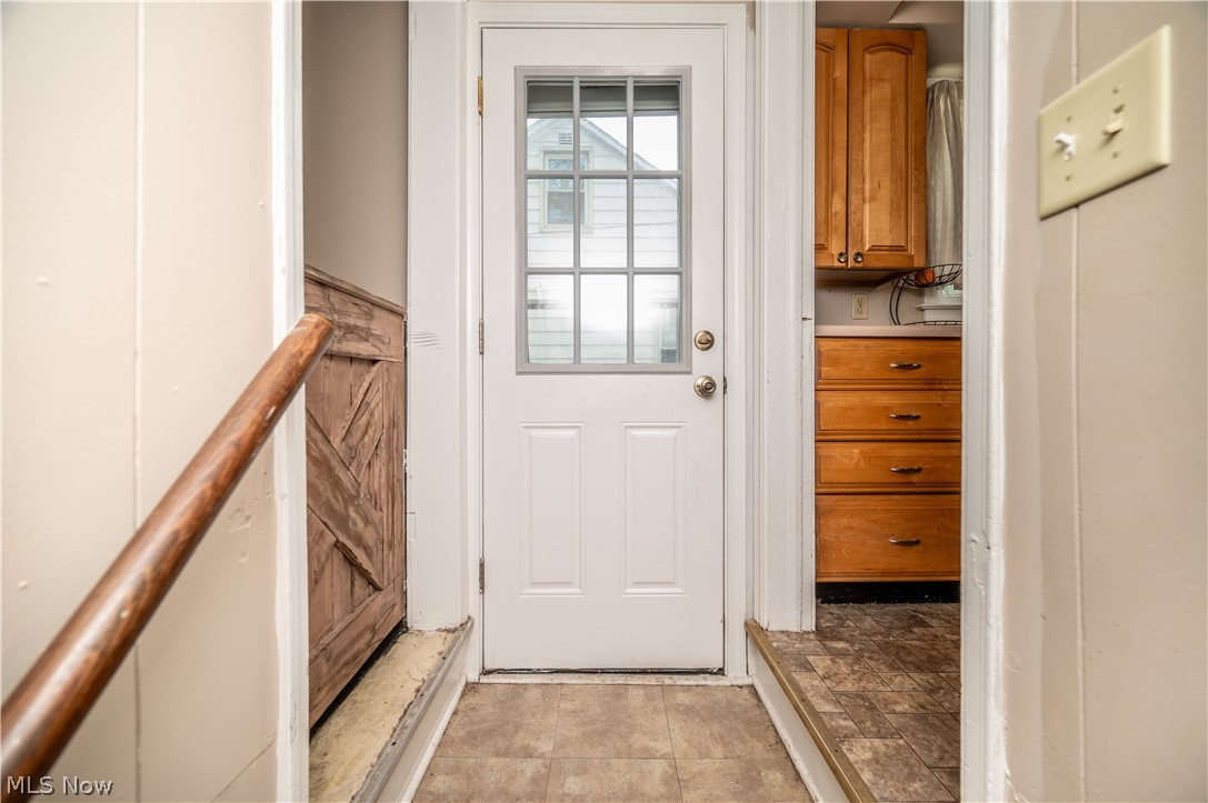 727 Meadowbrook Avenue SE Warren OH 44484