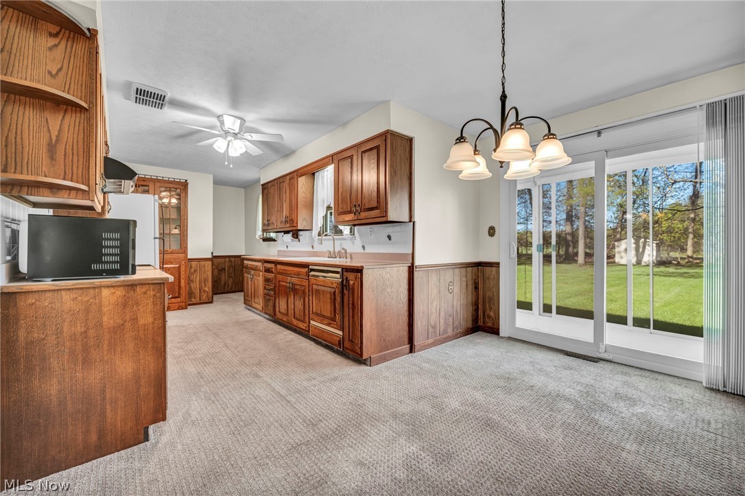 5843 Louise Avenue NW Champion OH 44483
