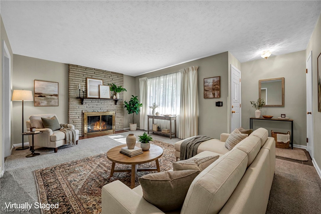 5843 Louise Avenue NW Champion OH 44483