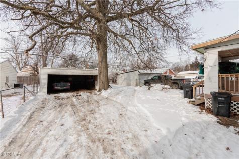 3724 W 130th Street Cleveland OH 44111