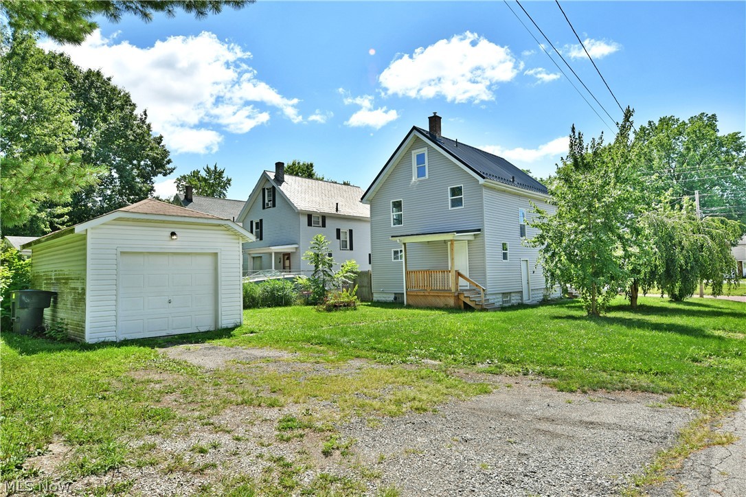 1157 Mckinley Street NE Warren OH 44483