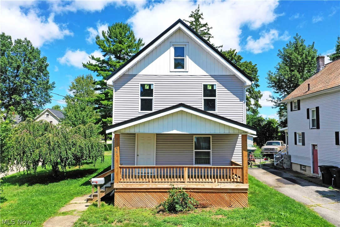 1157 Mckinley Street NE Warren OH 44483