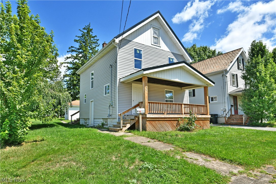 1157 Mckinley Street NE Warren OH 44483