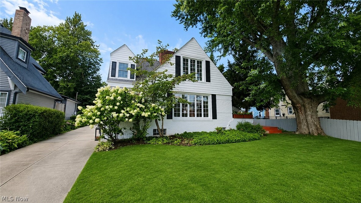 34 E 211th Street Euclid OH 44123
