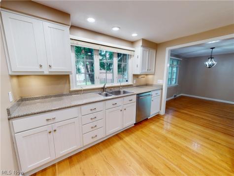 34 E 211th Street Euclid OH 44123