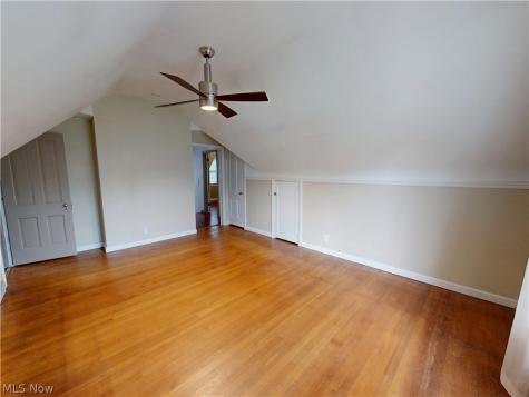 34 E 211th Street Euclid OH 44123
