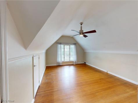 34 E 211th Street Euclid OH 44123