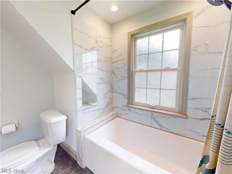 34 E 211th Street Euclid OH 44123