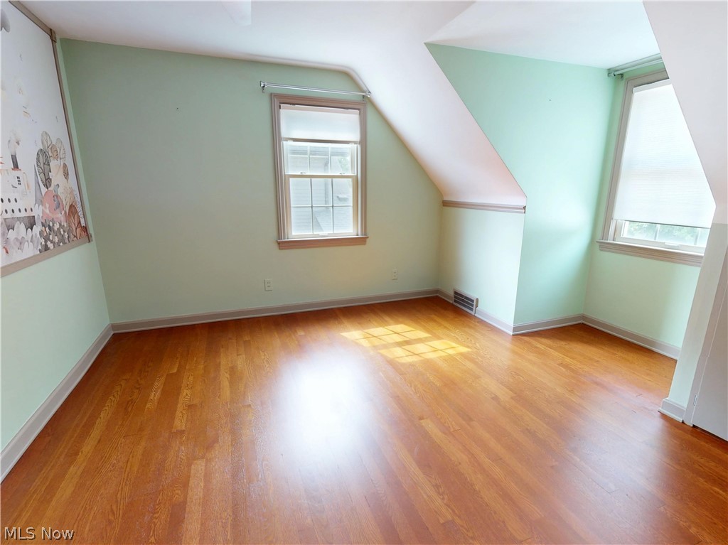 34 E 211th Street Euclid OH 44123