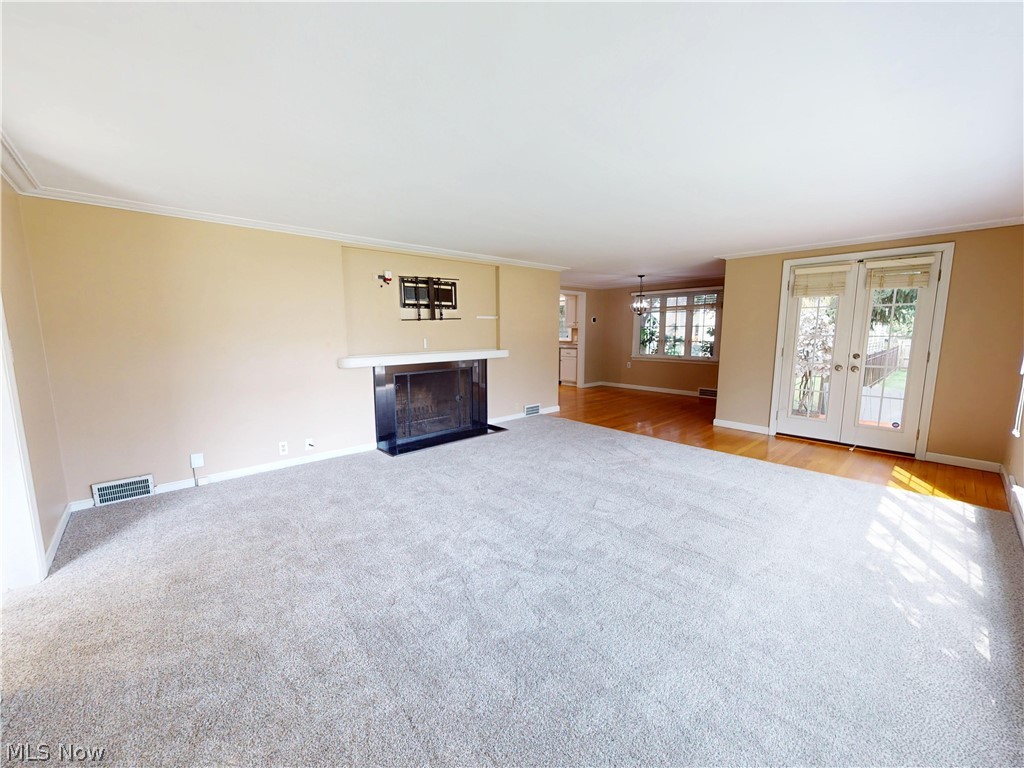 34 E 211th Street Euclid OH 44123