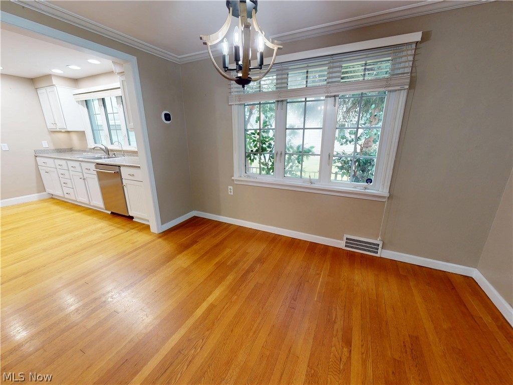 34 E 211th Street Euclid OH 44123