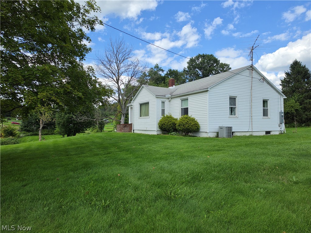 2519 State Route 43 Richmond OH 43944