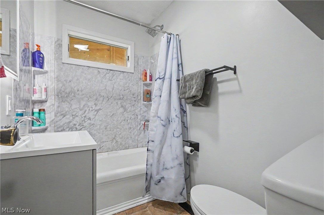 1408 Garfield Avenue Salem OH 44460