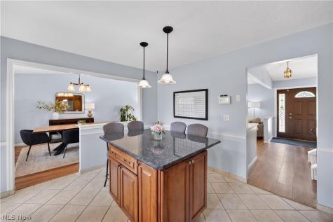 4563 Azalea Lane North Olmsted OH 44070