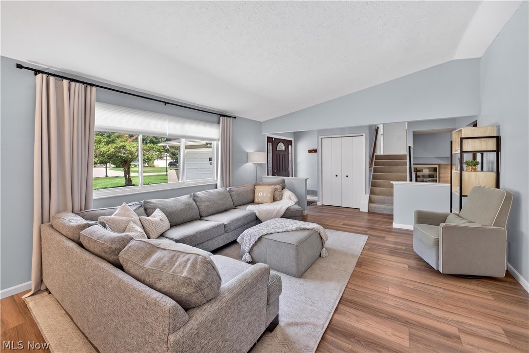 4563 Azalea Lane North Olmsted OH 44070