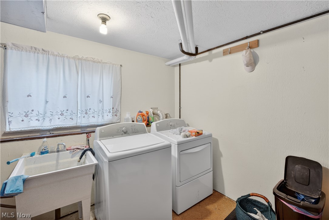 4563 Azalea Lane North Olmsted OH 44070