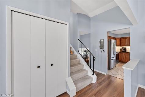 4563 Azalea Lane North Olmsted OH 44070