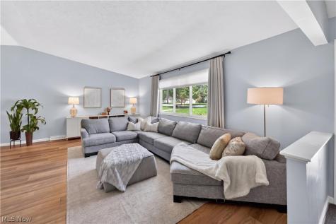 4563 Azalea Lane North Olmsted OH 44070