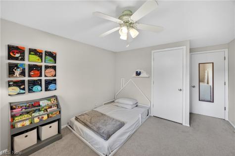 4563 Azalea Lane North Olmsted OH 44070