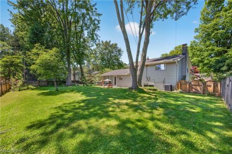 4563 Azalea Lane North Olmsted OH 44070