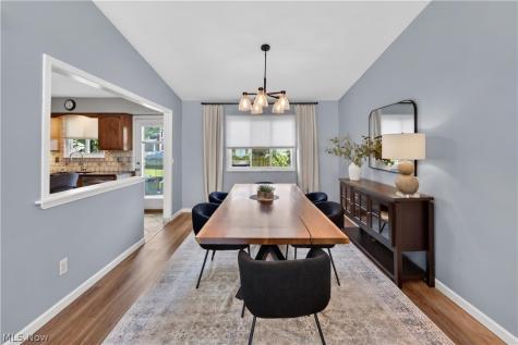 4563 Azalea Lane North Olmsted OH 44070