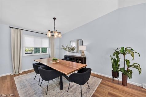 4563 Azalea Lane North Olmsted OH 44070