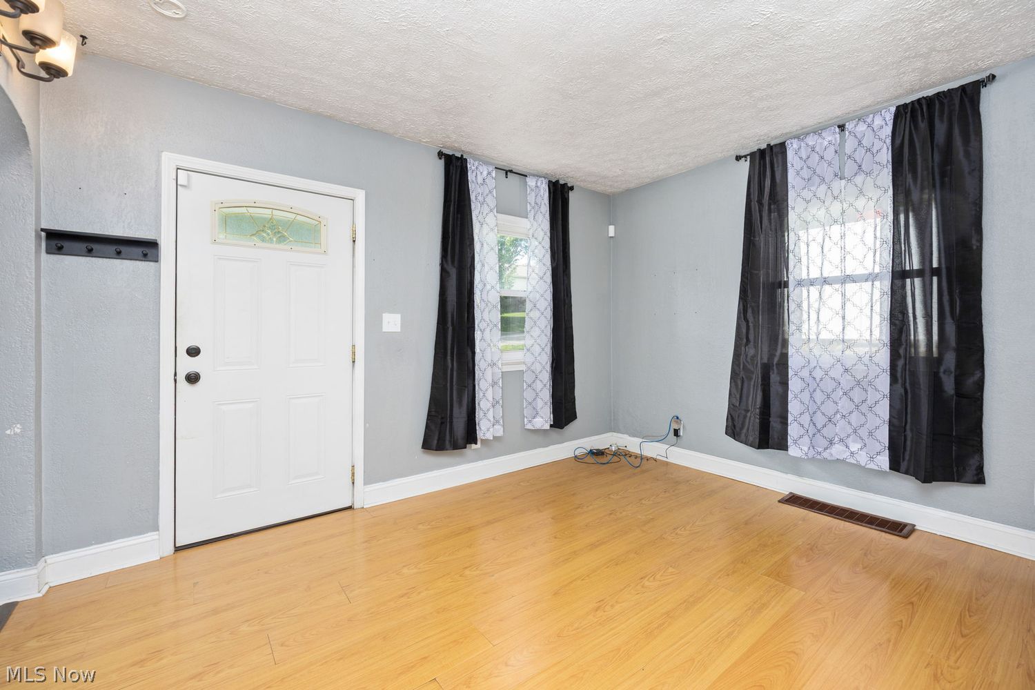 498 Oak Street Wadsworth OH 44281