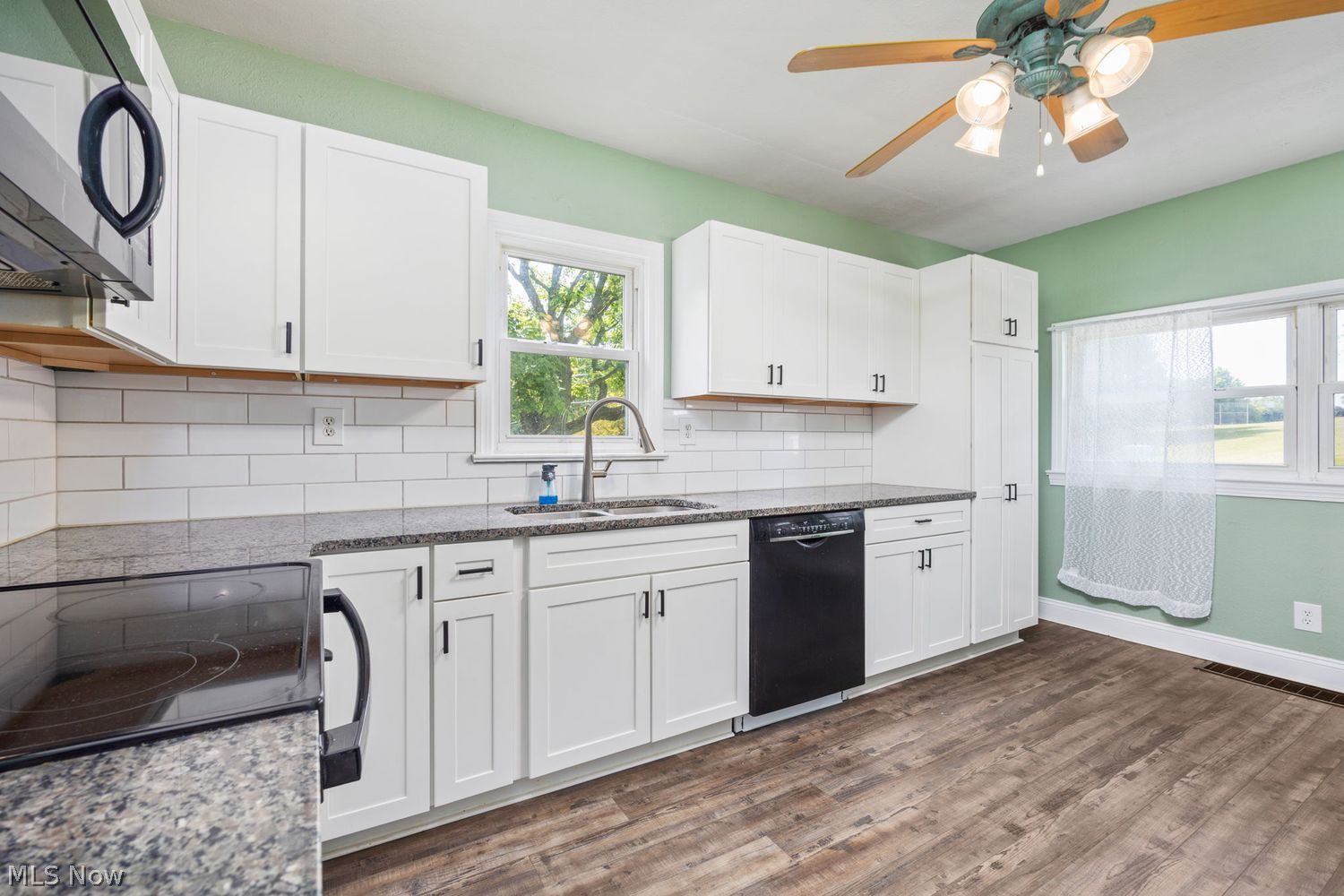498 Oak Street Wadsworth OH 44281
