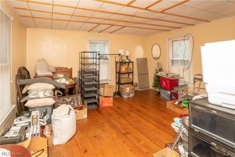 1125 Perry Drive NW Canton OH 44708