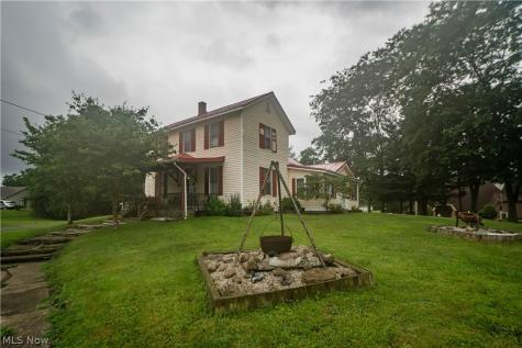 1125 Perry Drive NW Canton OH 44708