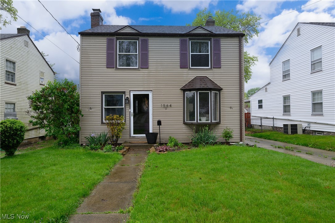 1564 Sunset Avenue Akron OH 44301