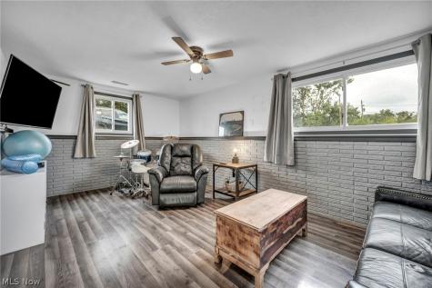 6480 Grayfriar Drive Brook Park OH 44142