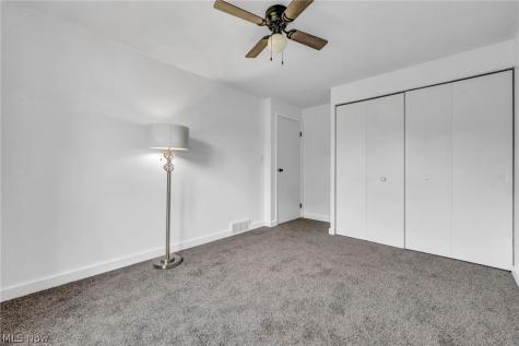 6480 Grayfriar Drive Brook Park OH 44142