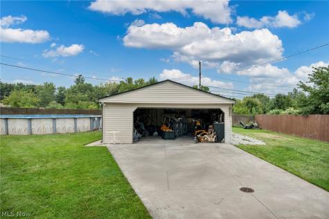6480 Grayfriar Drive Brook Park OH 44142