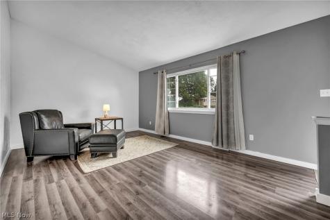 6480 Grayfriar Drive Brook Park OH 44142
