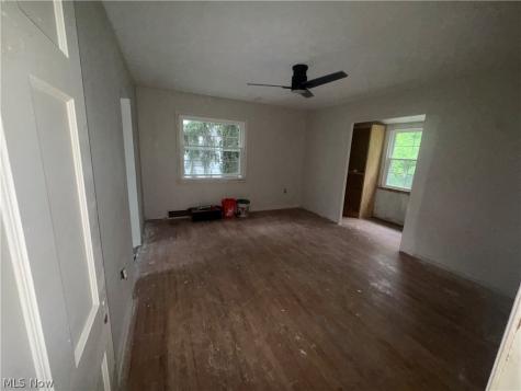 1289 Hereford Road Cleveland Heights OH 44118
