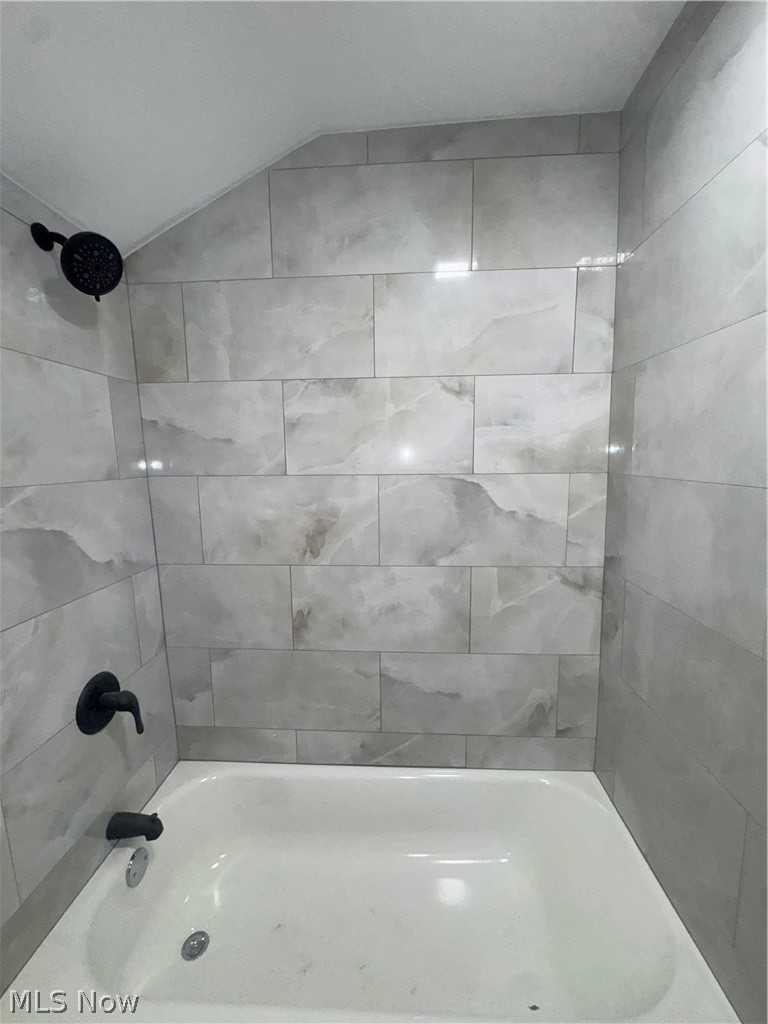 1289 Hereford Road Cleveland Heights OH 44118