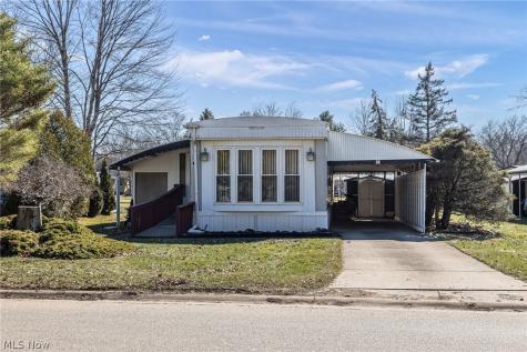 61 Parkway Street Olmsted Twp OH 44138