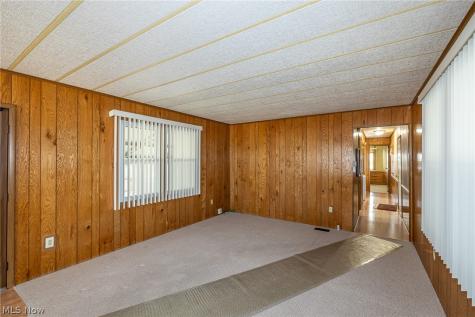 61 Parkway Street Olmsted Twp OH 44138