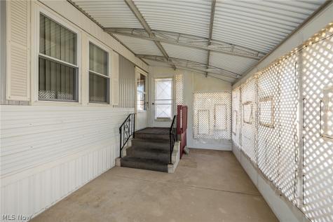 61 Parkway Street Olmsted Twp OH 44138