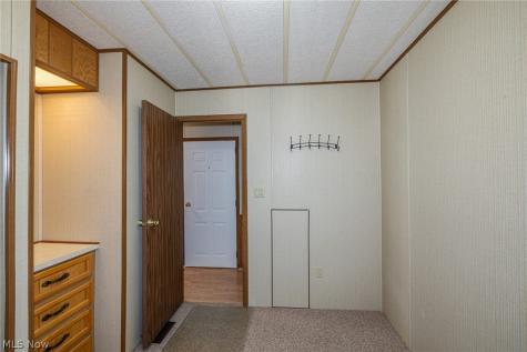 61 Parkway Street Olmsted Twp OH 44138