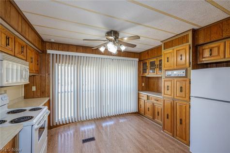 61 Parkway Street Olmsted Twp OH 44138