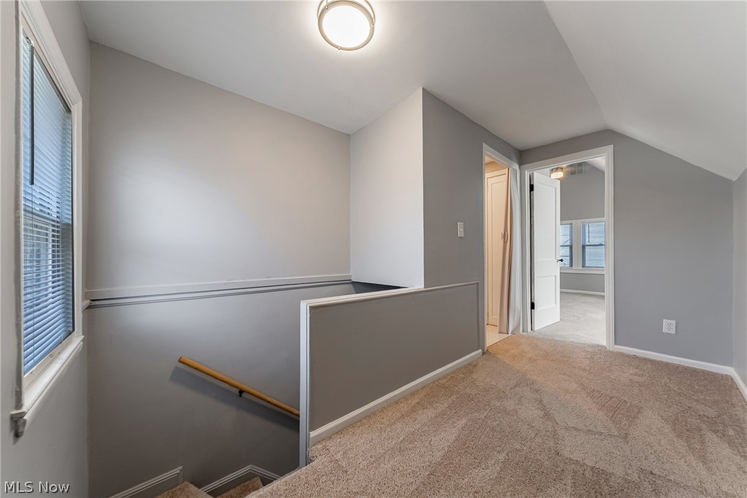 15705 Throckley Avenue Cleveland OH 44128