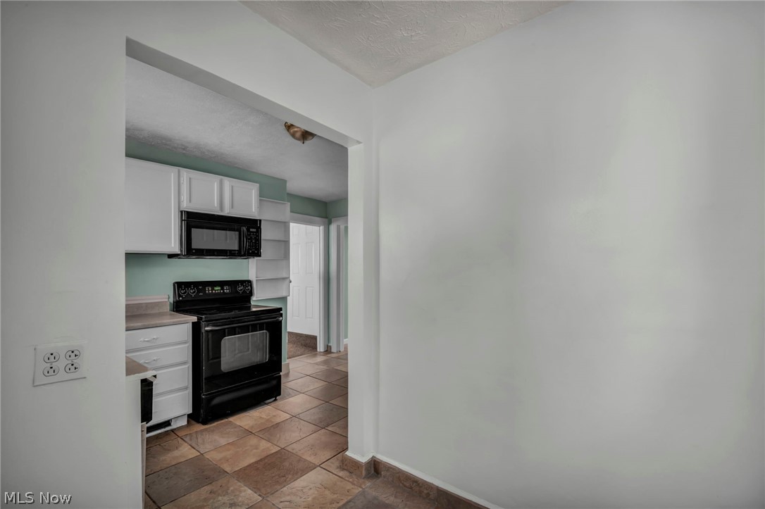 21821 Wilmore Avenue Euclid OH 44123