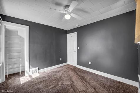 21821 Wilmore Avenue Euclid OH 44123