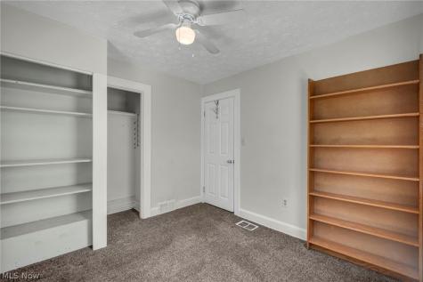 21821 Wilmore Avenue Euclid OH 44123