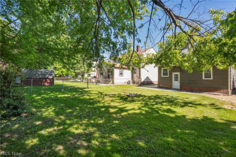 21821 Wilmore Avenue Euclid OH 44123